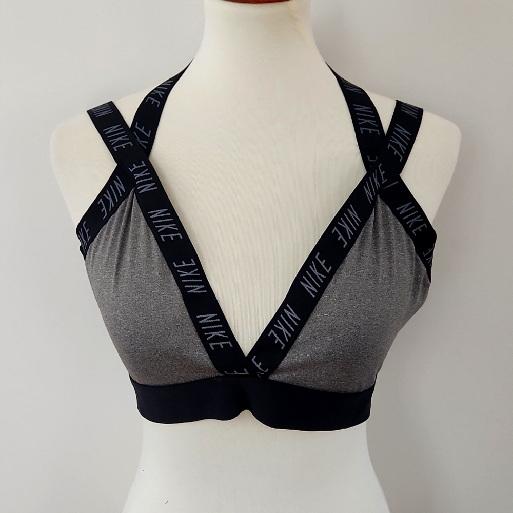 NWOT Nike Dri-fit Sports Bra
